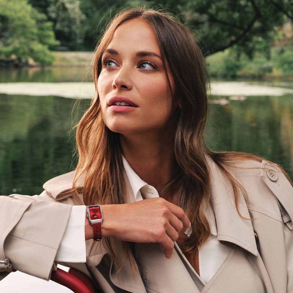 Tissot SRV: ένα γυναικείο ρολόι με vintage αέρα και αυτοπεποίθηση